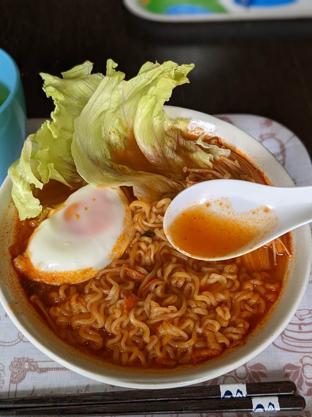 ラーメンの麺の箸上げ