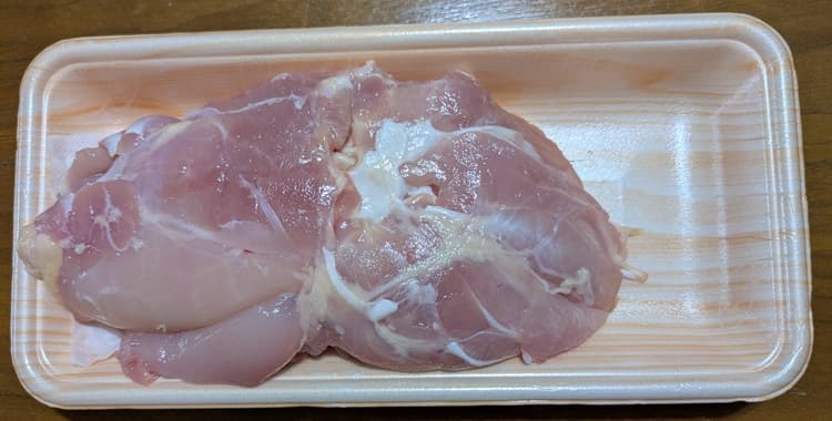 とりモモ肉の画像